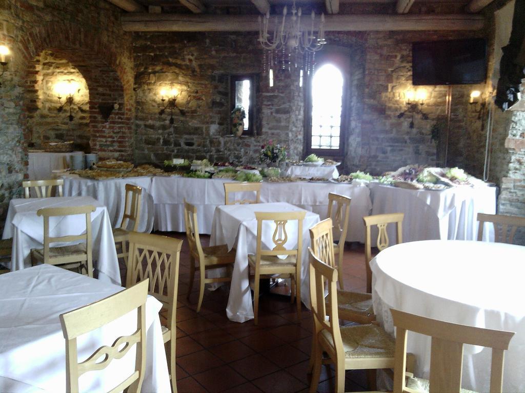 Hotel Castello Di Trisobbio Carpeneto Exterior foto