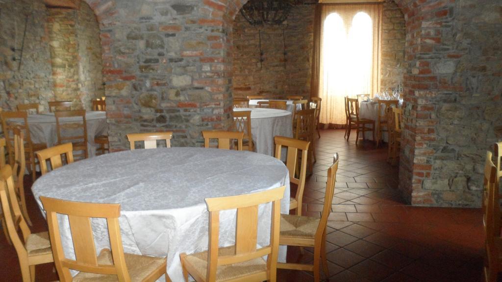 Hotel Castello Di Trisobbio Carpeneto Exterior foto